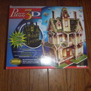 2004 Wrebbit Puzz3D Puzzle Haunted Victorian House GLOWS IN THE DARK Halloween